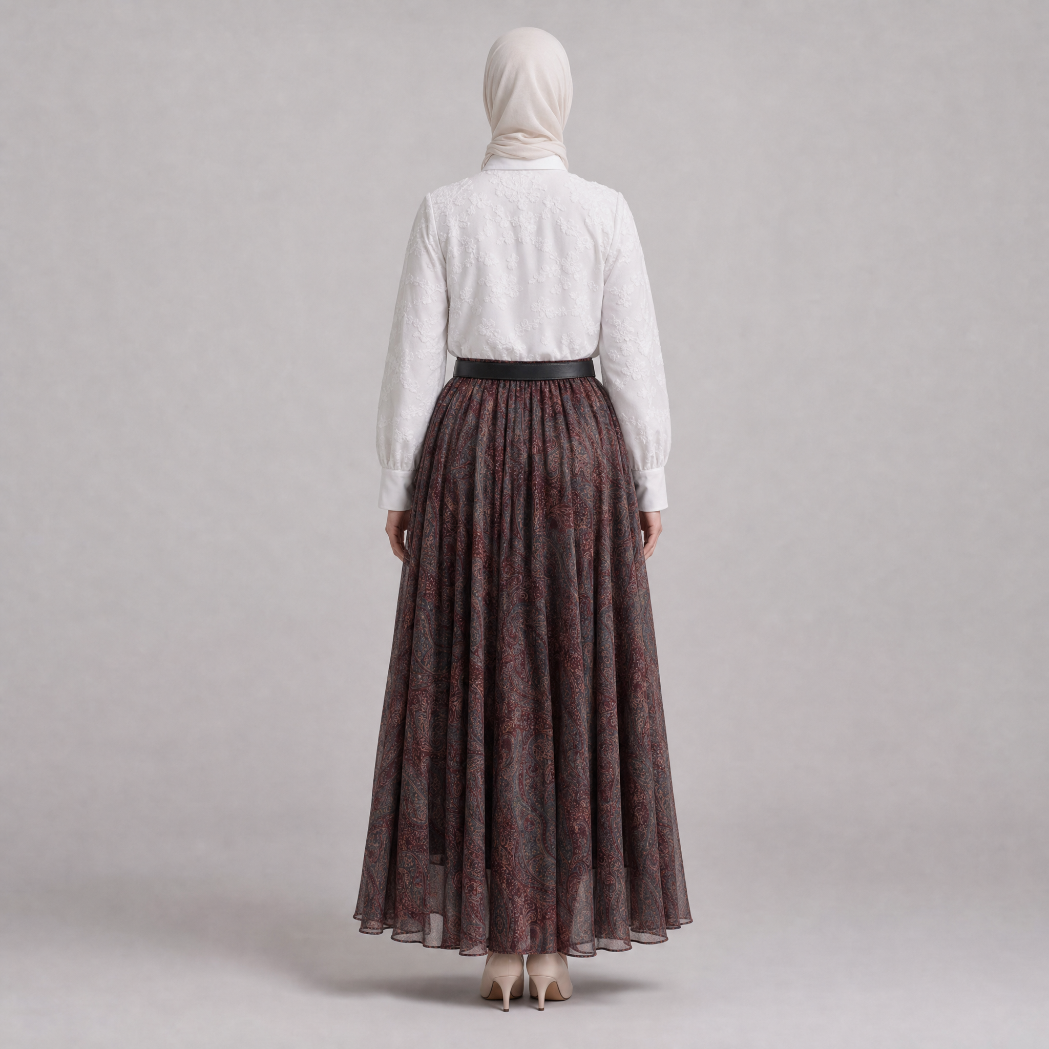 Desenli Tül Katmanlı Bordo Etek