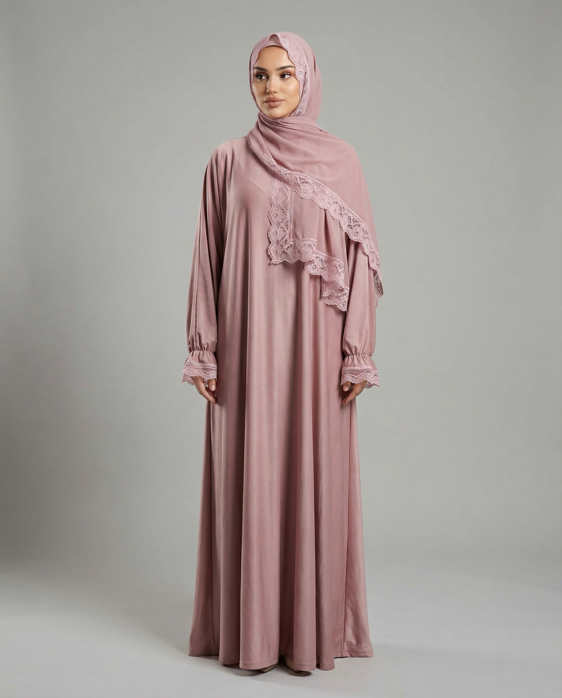 Dantel Detaylı Pembe Abaya