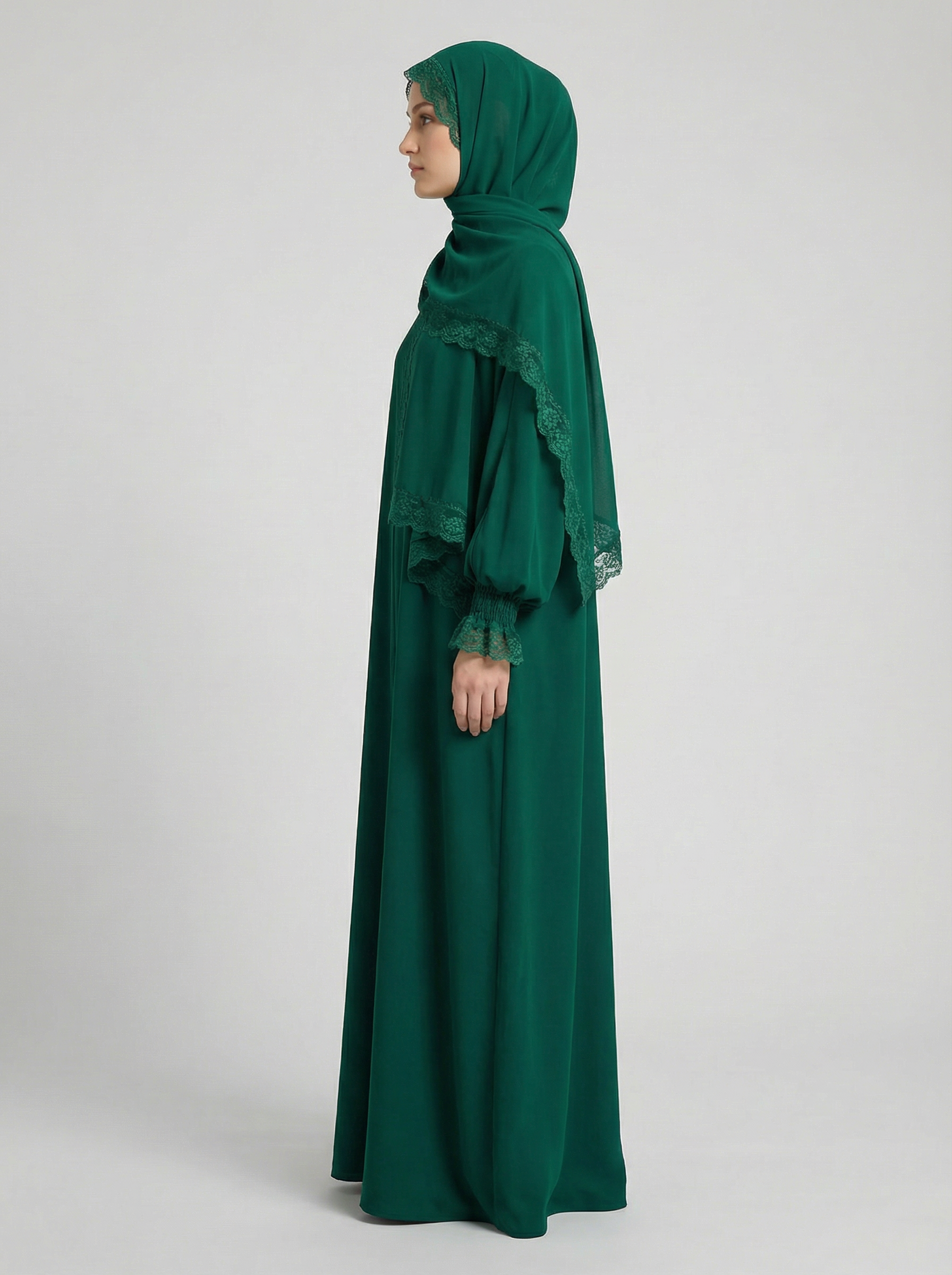 Dantel Detaylı Zümrüt Abaya